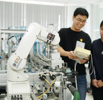 Thúc Đẩy Đổi Mới Sáng Tạo