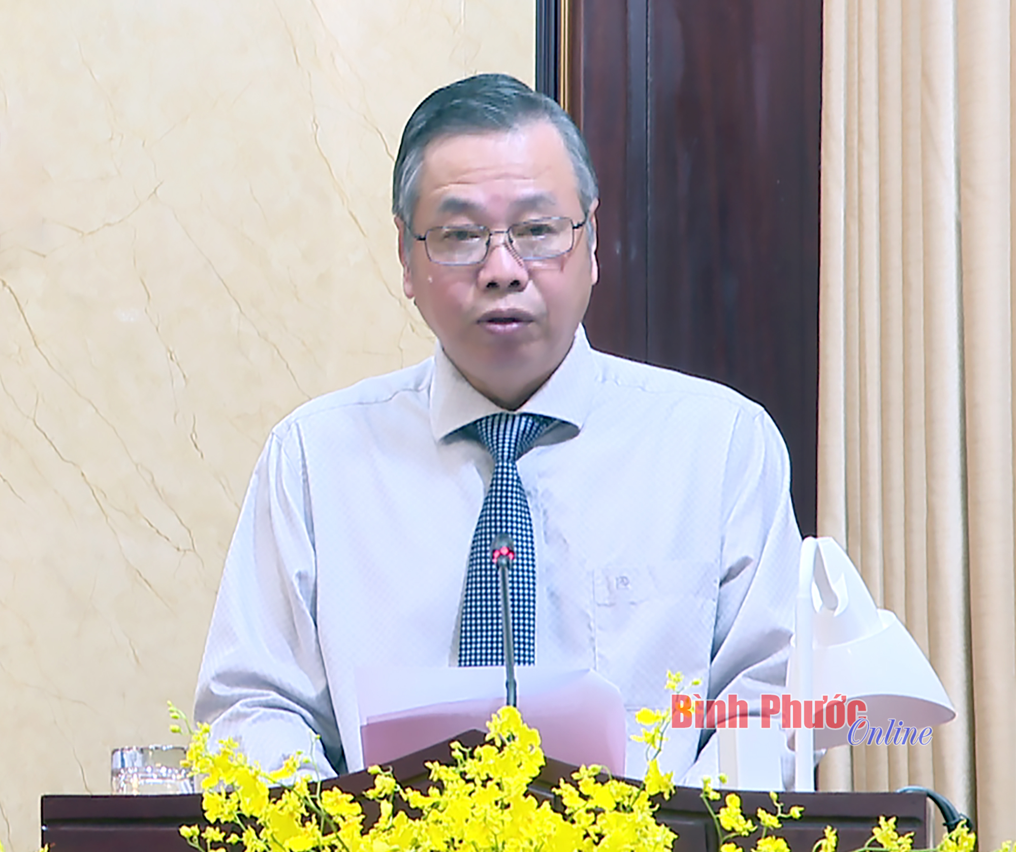 Province Party Committee Member, Deputy Chairman of the Provincial People's Committee Huynh Anh Minh delivered a speech at the workshop.