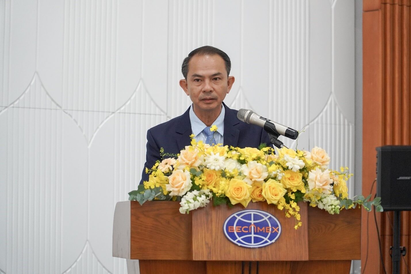 Ông Nguyễn Thanh Nhã, Tổng Giám đốc Công ty Becamex – Bình Phước phát biểu tại hội nghị