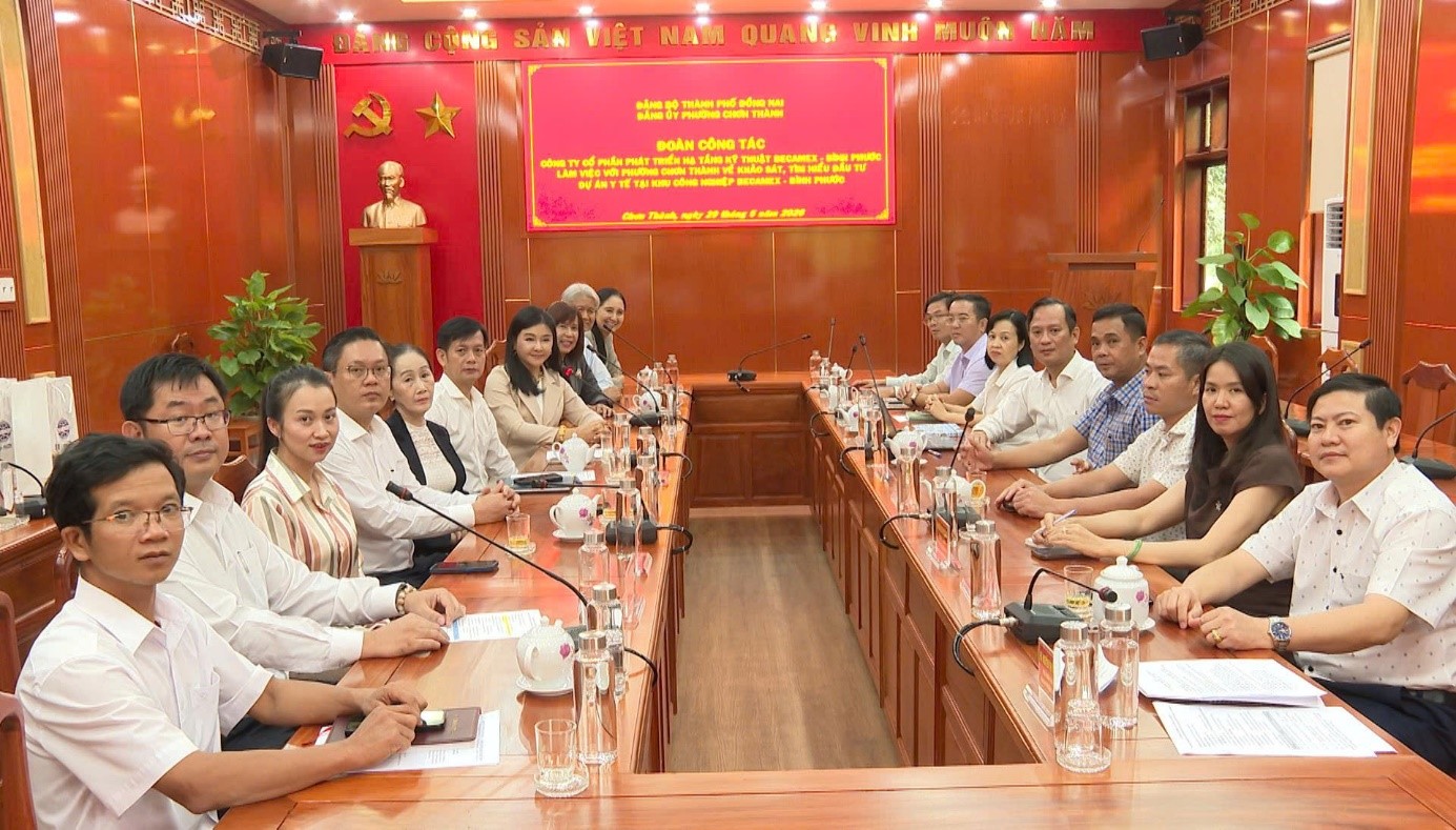 Toàn cảnh buổi làm việc